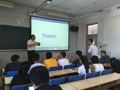 劉世界教授為我院中外合作辦學(xué)“生物工程”專(zhuān)業(yè)新生點(diǎn)亮專(zhuān)業(yè)之路